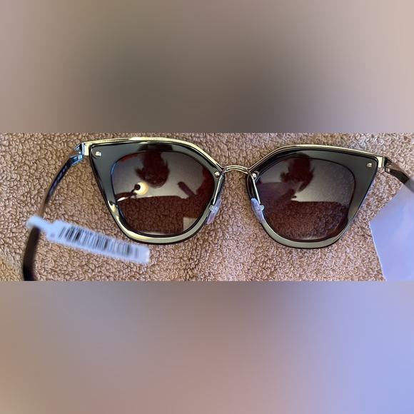 Nwt! Prada 52mm Cat Eye Sunglasses. - Picture 8 of 13